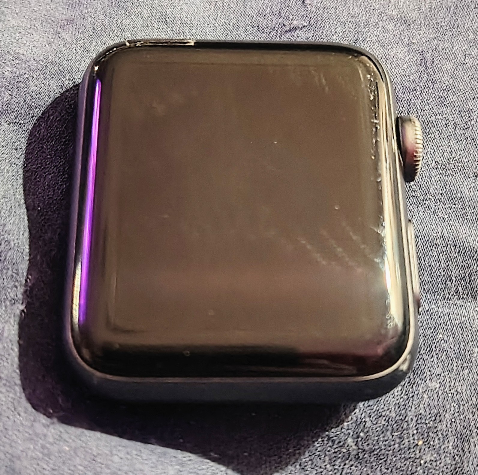 apple watch series 3 42mm (WR-50M) For parts – locked
