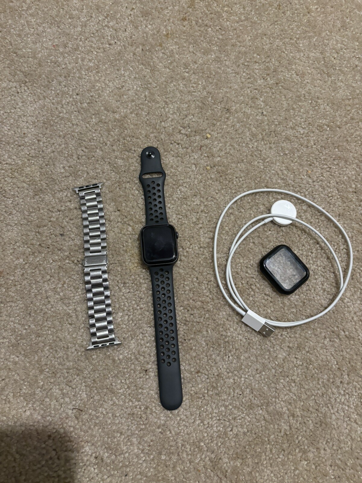 Apple Nike SE GPS MKQ83LL/A 44mm Space Gray Aluminum Case with Black…