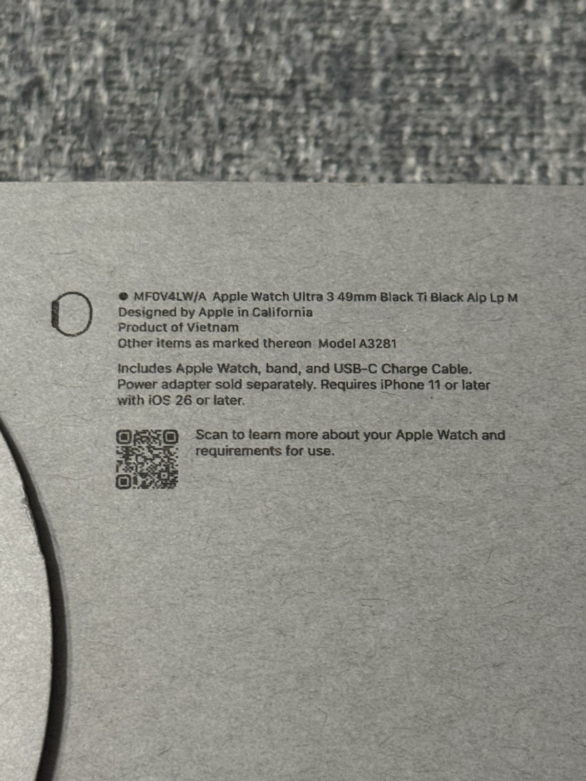 Apple Watch Ultra 3 Black Titanium Alpine Loop ( M ) Check Esn