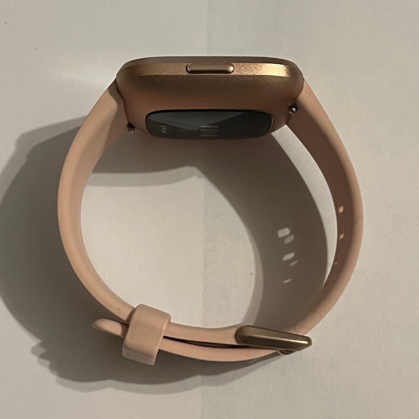 Fitbit Versa 2 – Health & Fitness Smart Watch Copper Rose Pink Band FB507