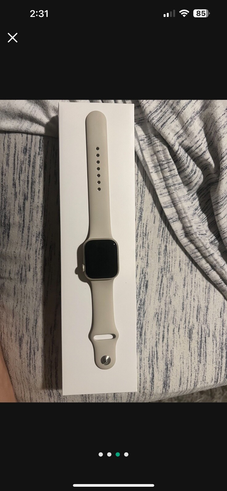 Apple Watch Series 7 41mm Aluminum Case with Sport Band – Starlight color