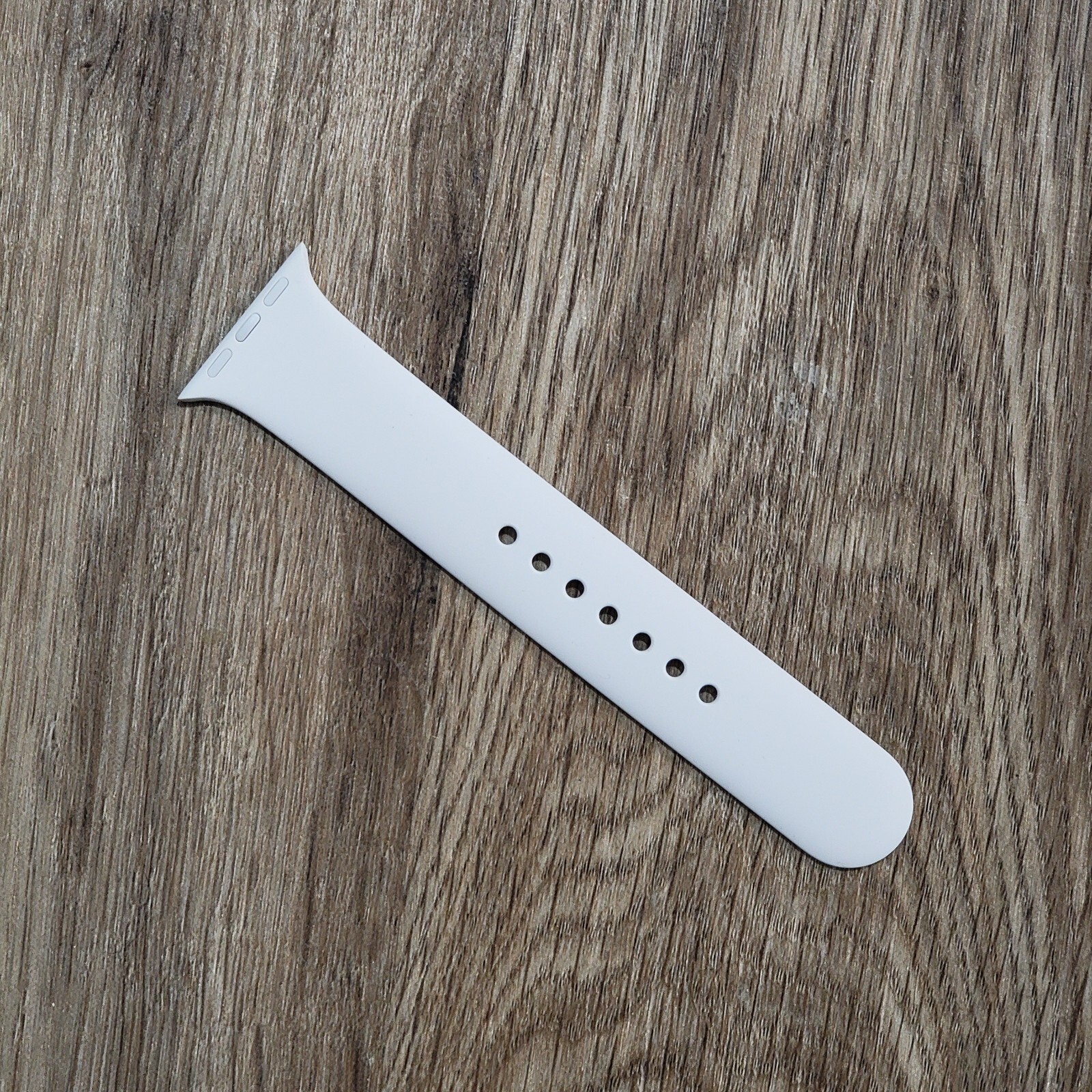 Apple Watch Sport Band Series 5 White Color Medium Large 40 MM single strap only