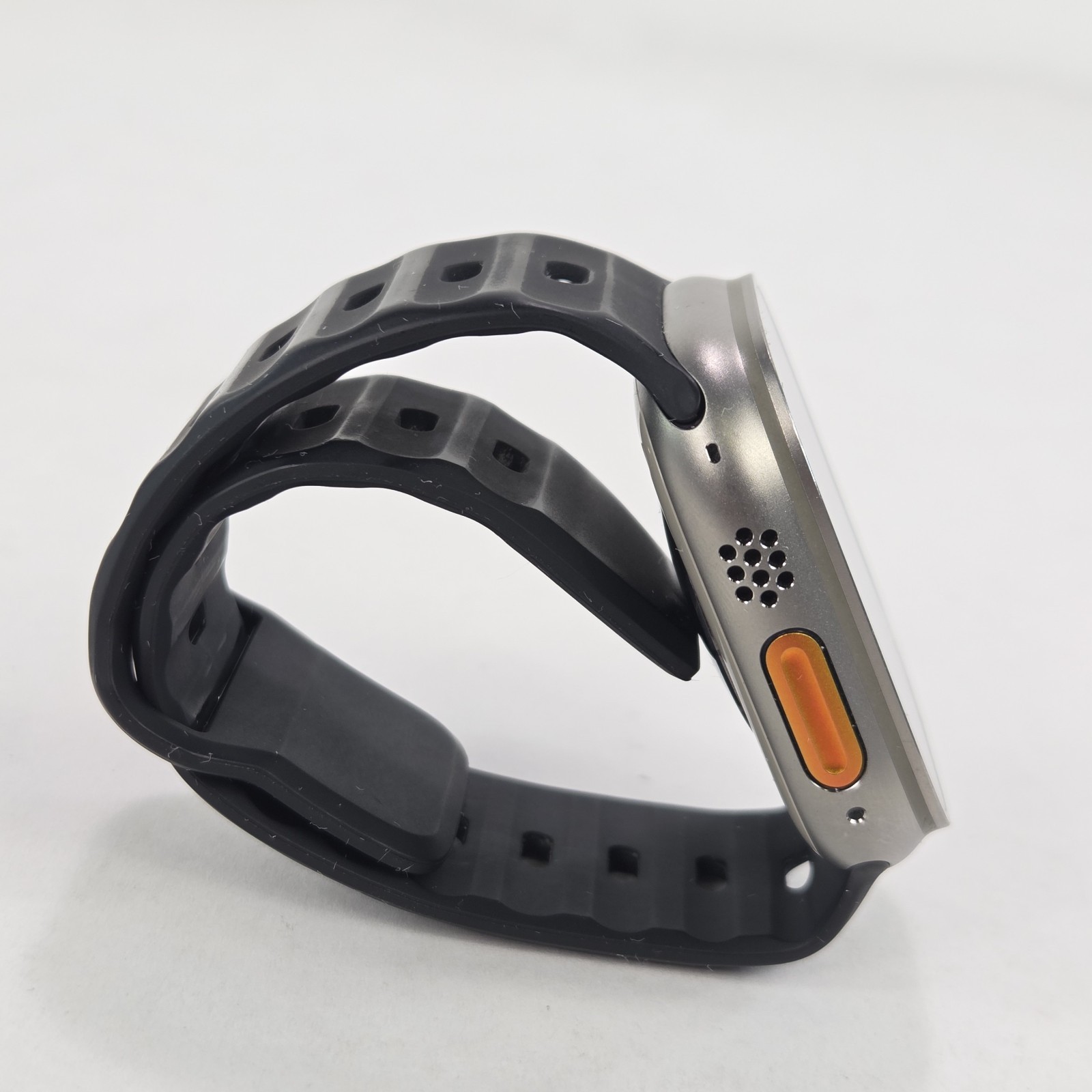Apple Watch Ultra [GPS + Cellular 49mm] Sapphire Crystal Sportwatch – NNH83LW/A