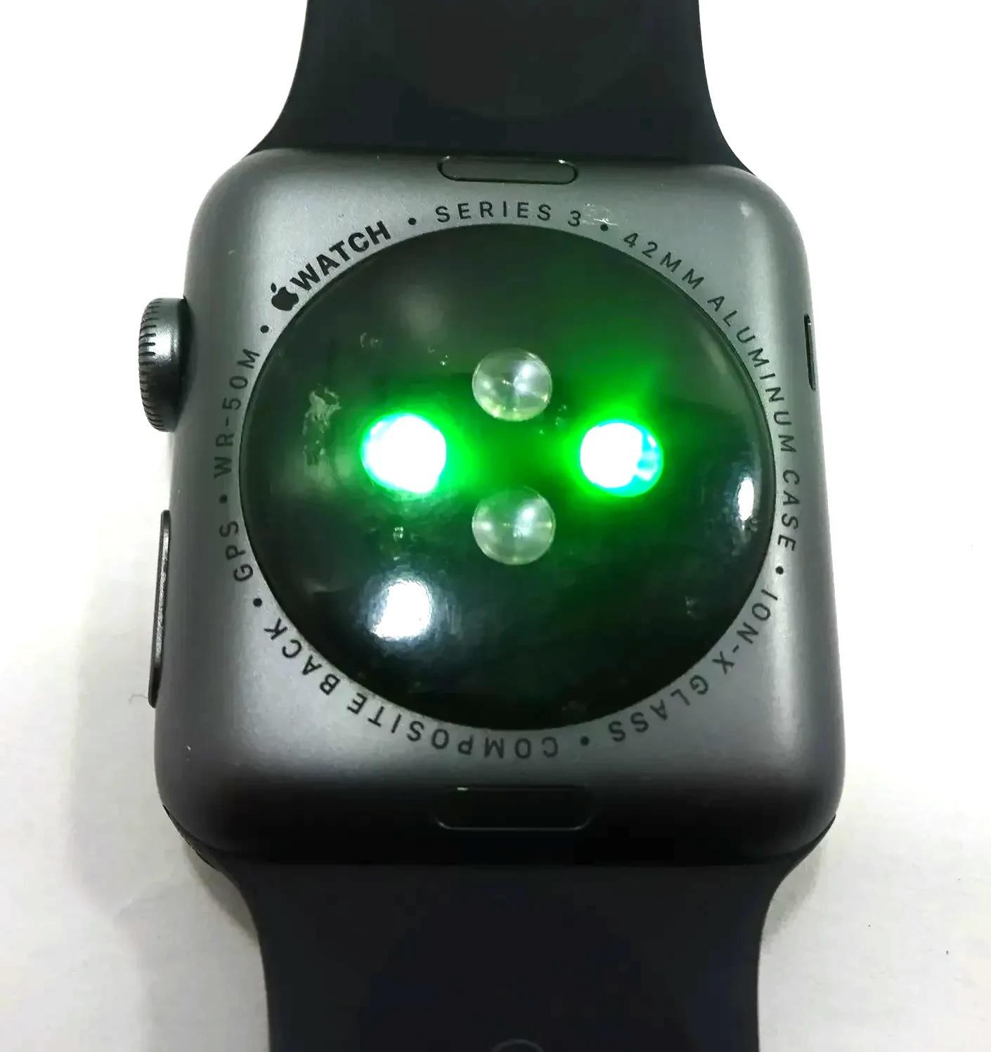 APPLE Watch Series 3 GPS – 42MM Aluminum Case A1859 – Black