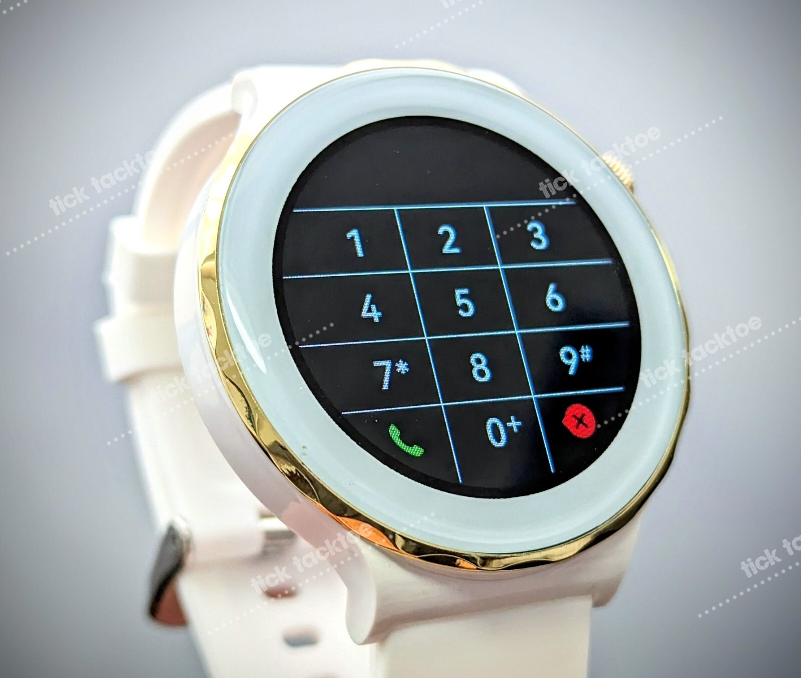 Heart Rate SmartWatch Connect Smartphone Built In Microphone Speaker Touchscreen