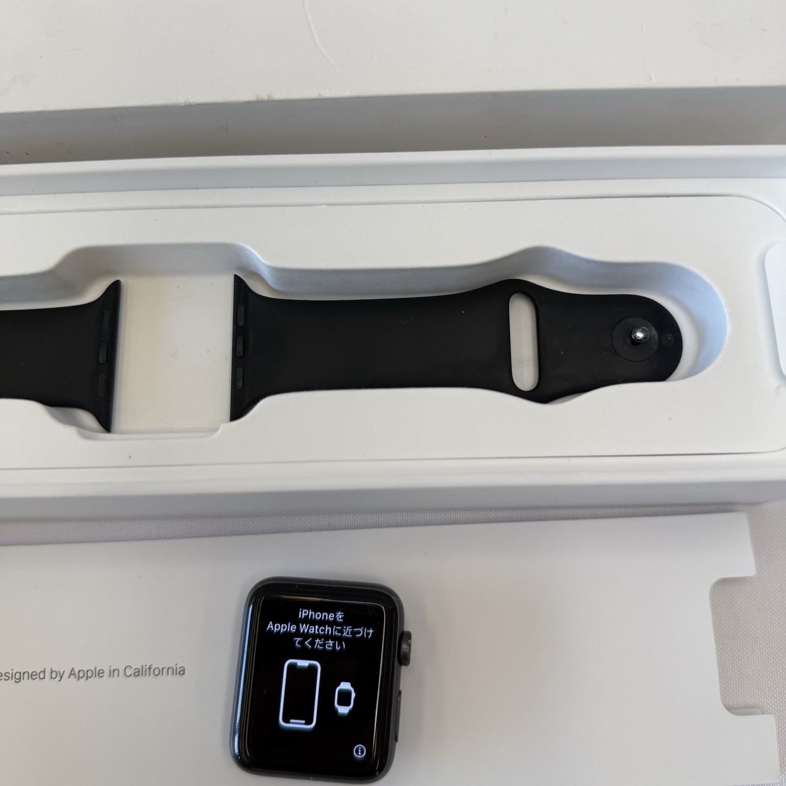 Apple Watch Series 3 (GPS) 42 mm Dark Gray Aluminum Bundle