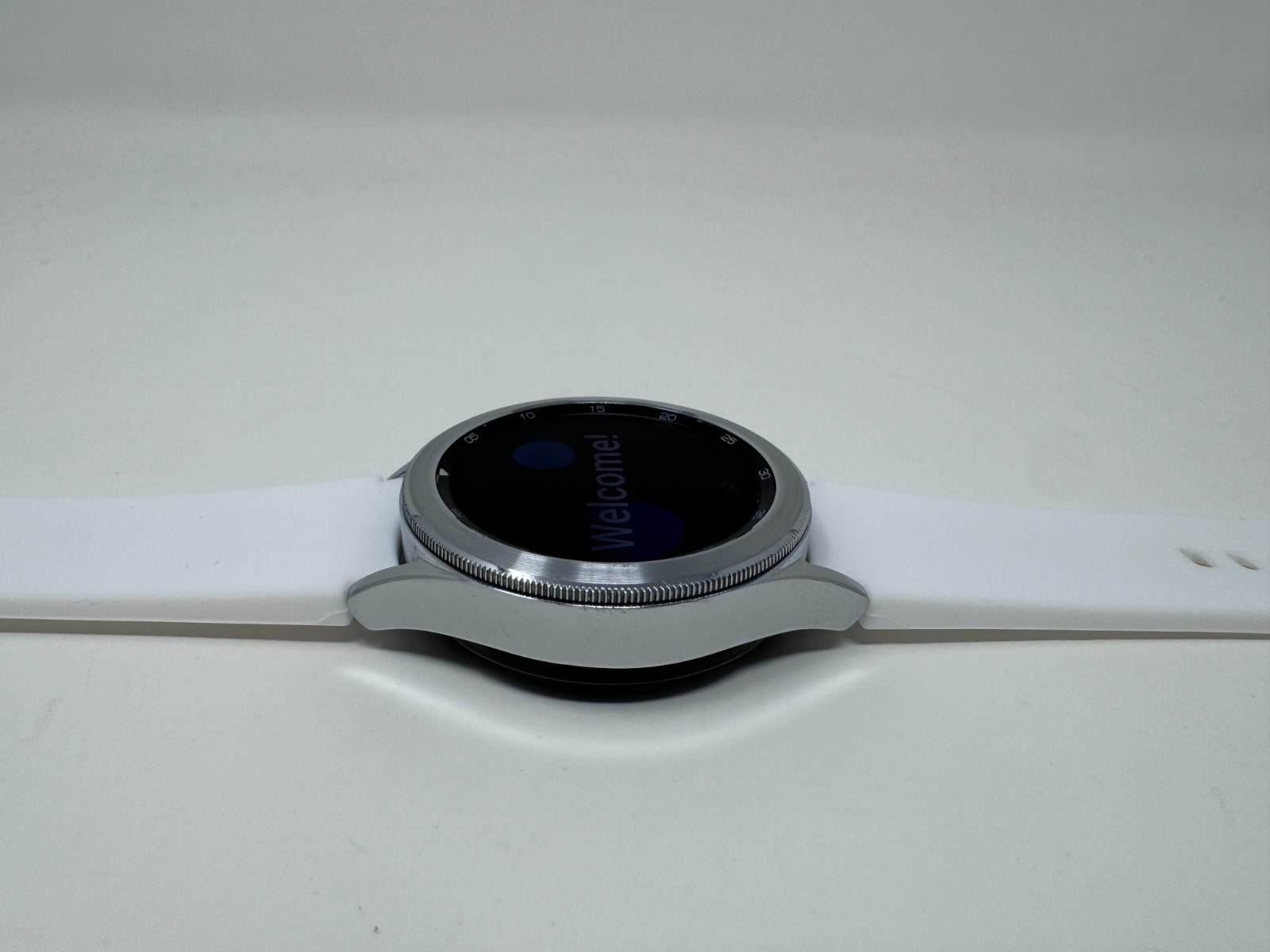 Samsung Galaxy Watch4 Classic 42mm Cellular R885U, Silver – FAST FREE SHIPPING!