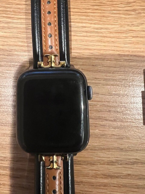 APPLE WATCH SERIES 5 44MM MODEL A2093 TORY BURCH LEATHER STRAP