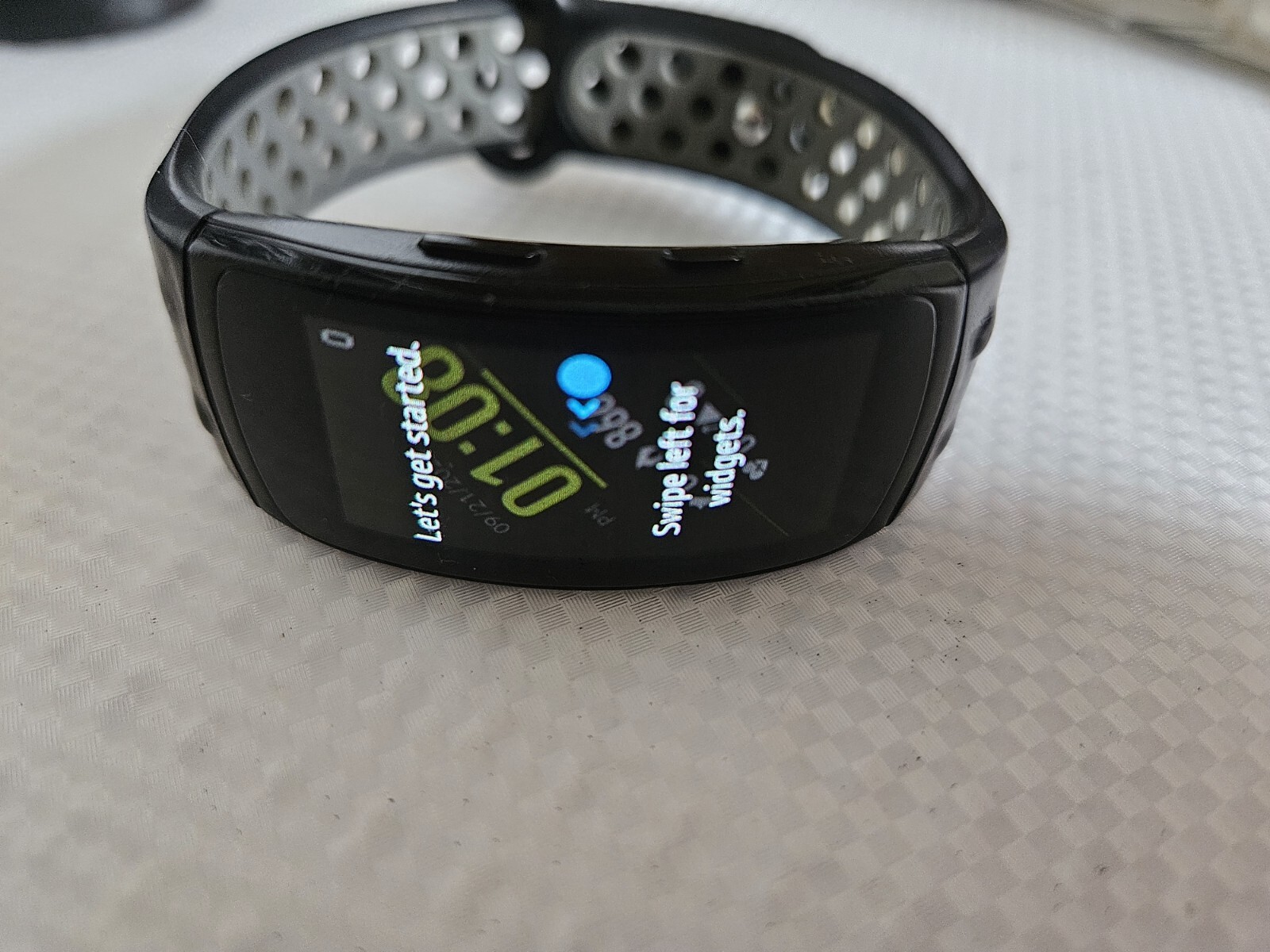 SAMSUNG SM-R365NZKAXAR Gear Fit2 Pro Grey Nylon Smartwatch Fitness Band (Large)