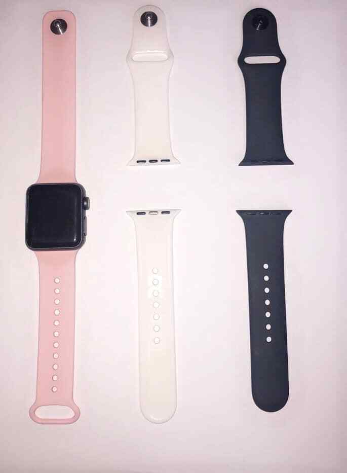 Apple Watch Series 3 38 mm Silver Aluminum Case White Sport Band Smartwatch – (M