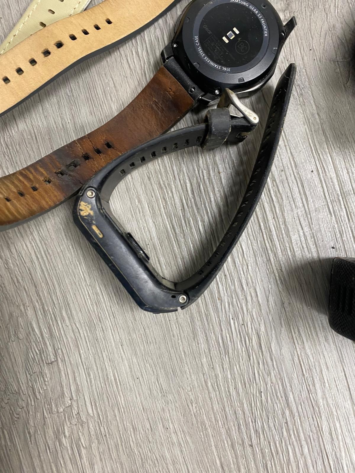 LOT OF 9 FOR PARTS/REPAIR Samsung Gear S3 Classic Smart Watch & MORE