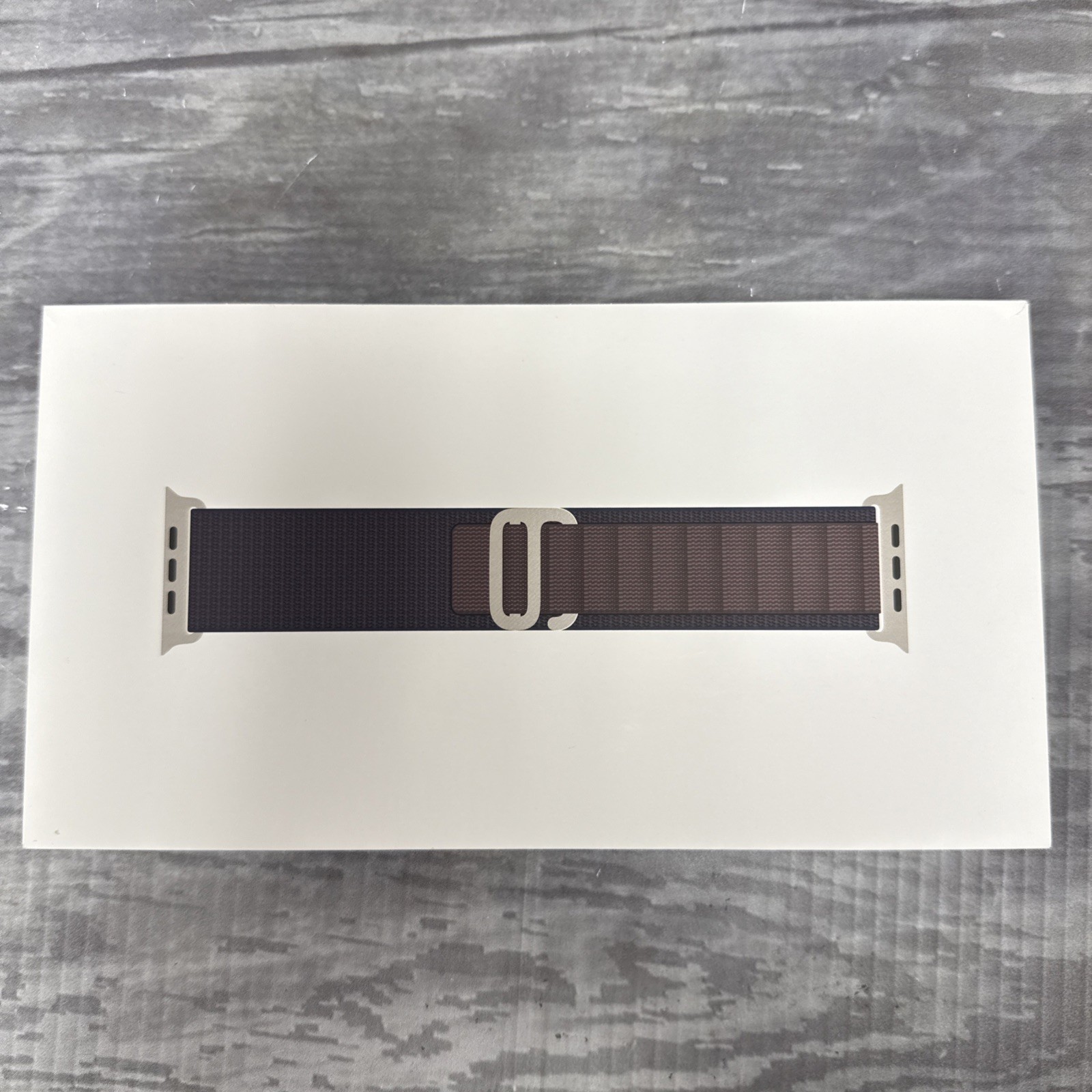 Apple Watch Ultra 2 49mm Titanium Indigo Alpine Loop M CELLULAR & GPS