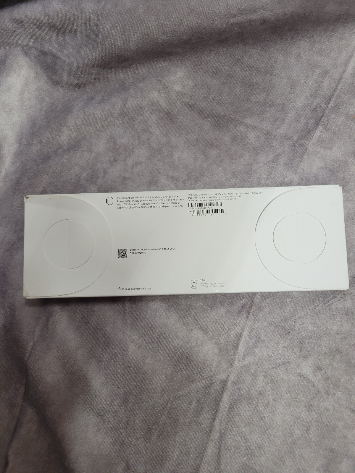 Apple Watch SE (2nd Gen) 40mm Aluminum Case with Sport Band – Midnight, S/M GPS