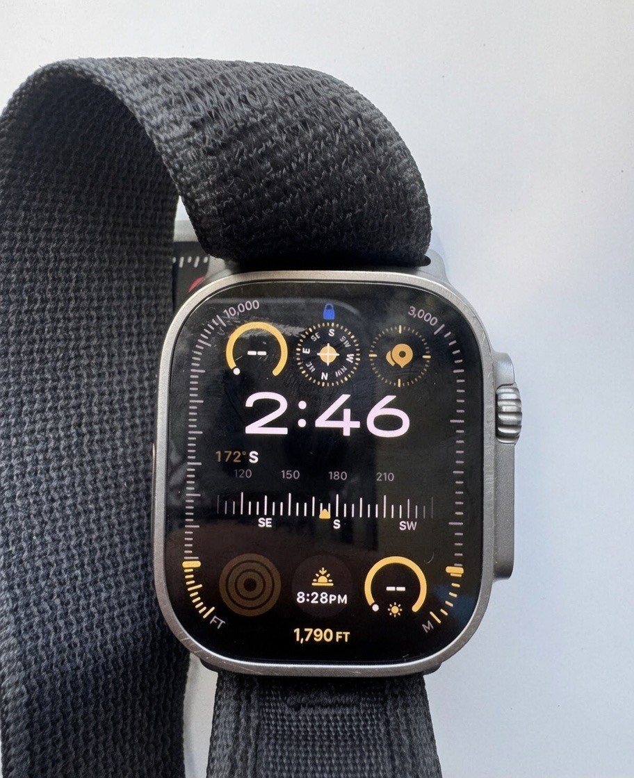 Apple Watch Ultra 2 49mm Titanium GPS + Cellular – Alpine Loop Band Blue