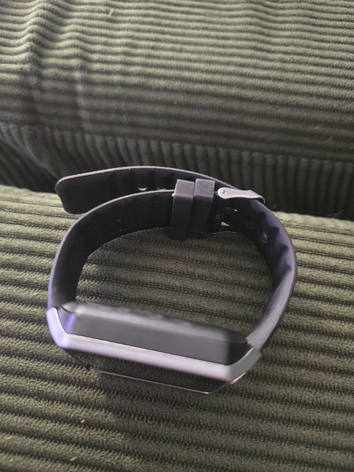 Bluetooth Smart Watch Silver Black Touchscreen Wristwatch for Parts or Repair…