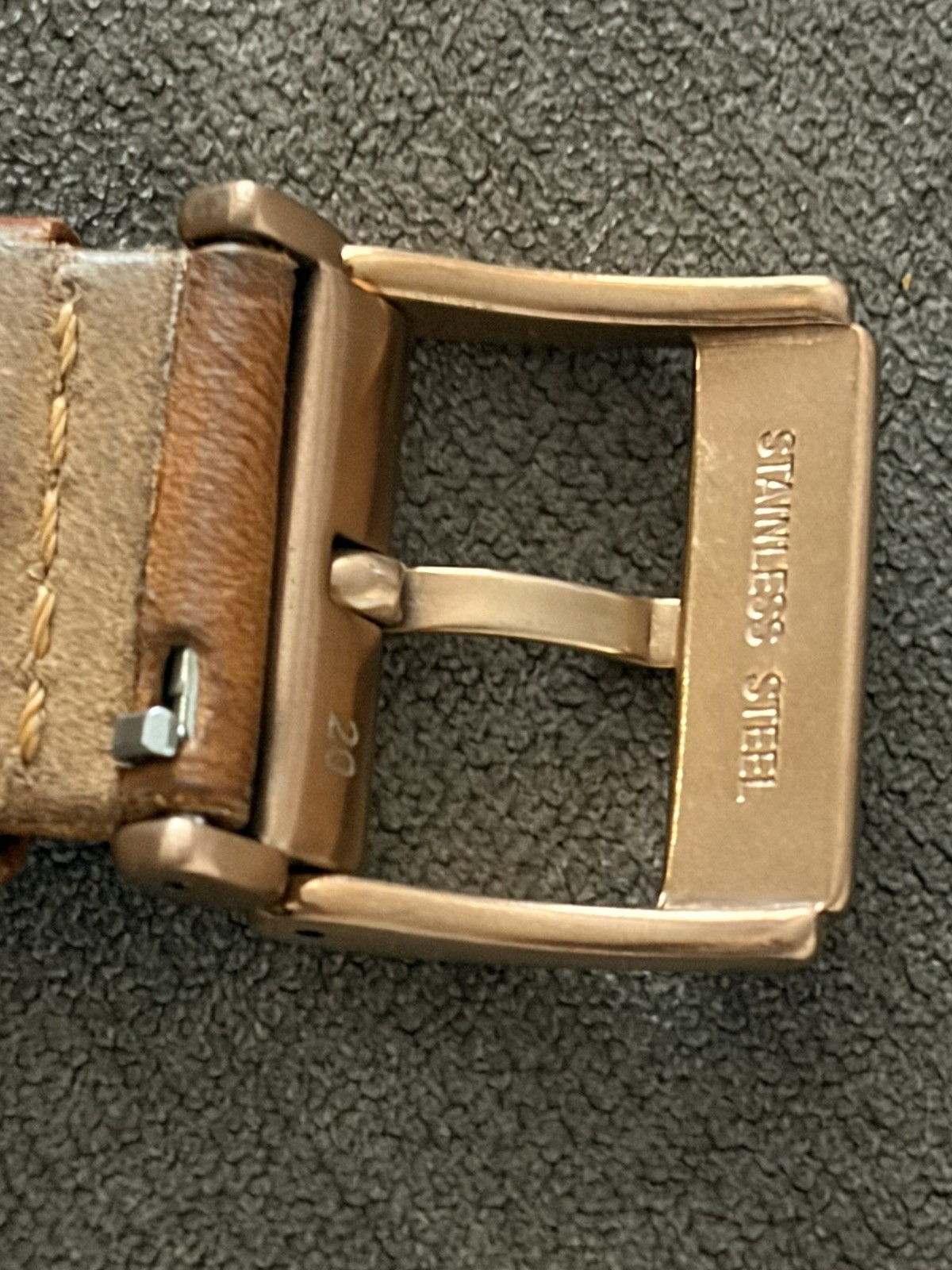 Michael Kors Gold Stainless Steel Smart Watch DW26 brown Leather Band