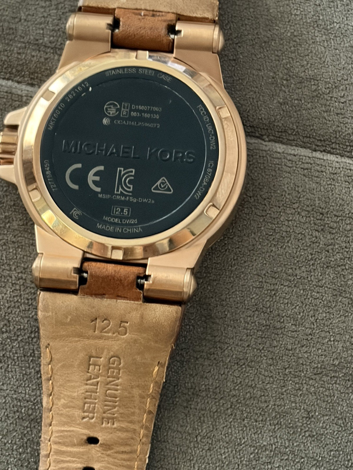 Michael Kors Gold Stainless Steel Smart Watch DW26 brown Leather Band