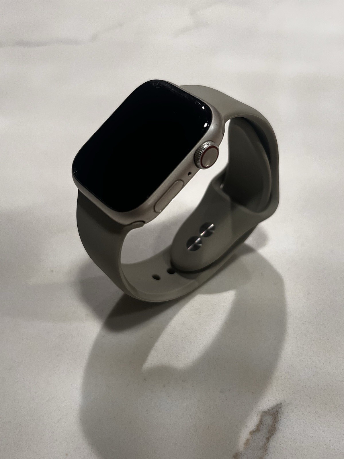 Apple Watch Series 7 GPS Cellular 41mm Aluminum Sport Band – Starlight MKMY3LL/A