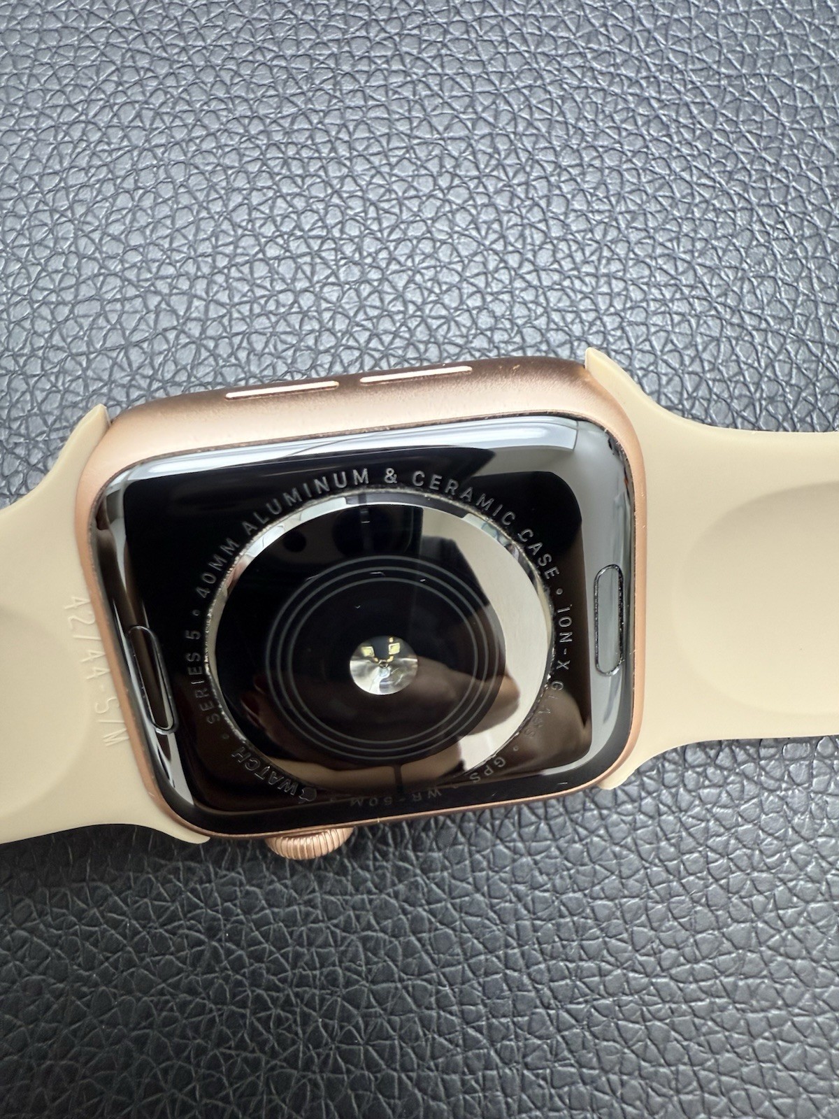 Apple Watch Series 5 40mm (GPS) Rose Gold – A2092 W/ Band LOCKED For Parts Only