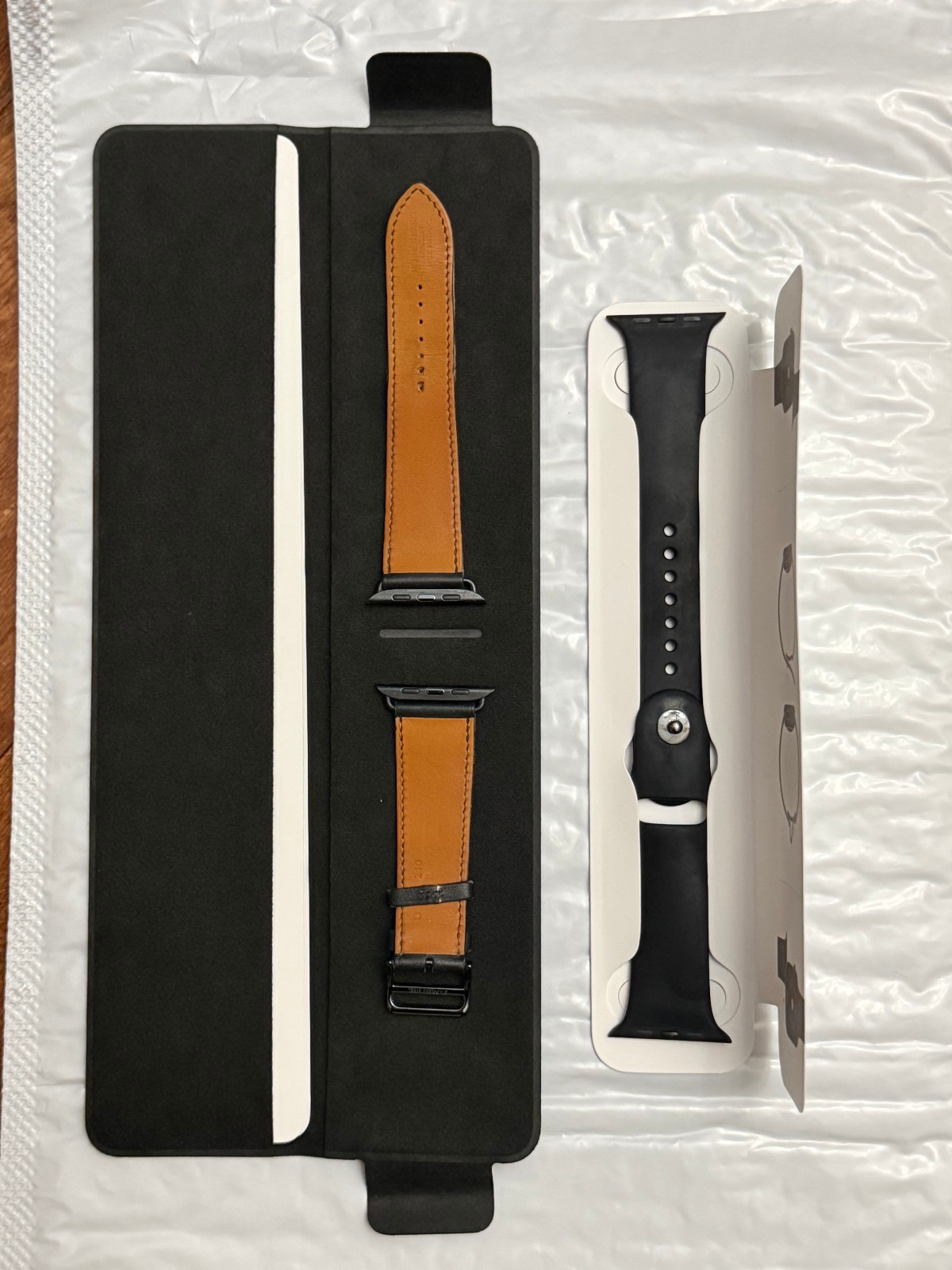 Hermes Apple Watch Series 5 – 44mm GENUINE Leather Band + Sport AUTHENTIC BLACK