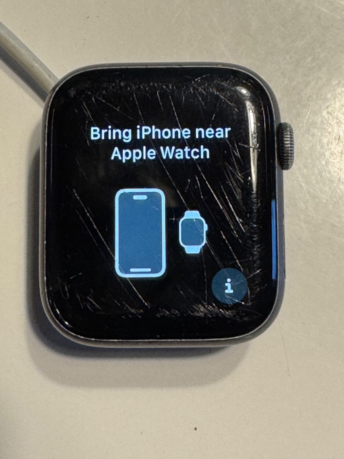 Apple Watch Series 4 44mm Aluminum and Ceramic Case GPS Cellular LTE