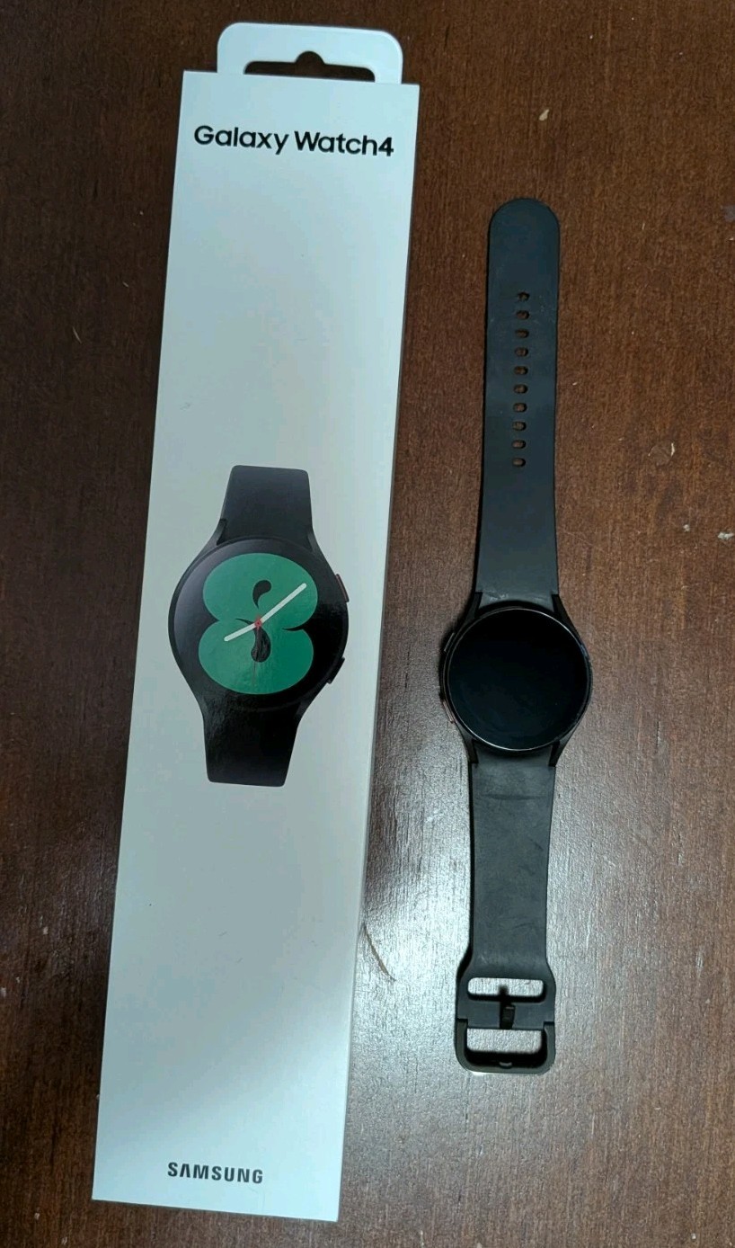 Samsung Galaxy Watch4 SM-R865 40mm Aluminum Case with Sport Band – Black (Read)