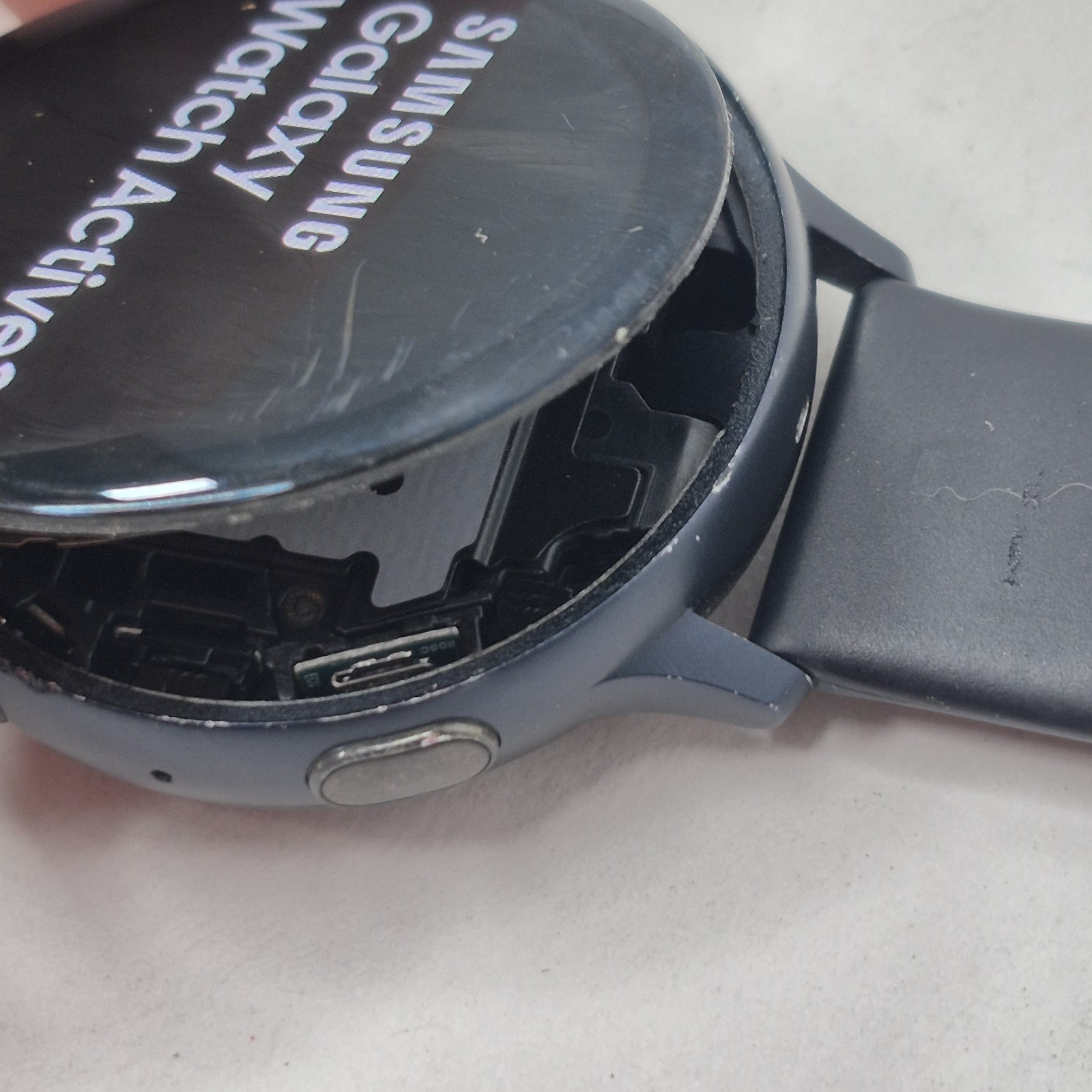 Samsung Galaxy Watch Active 2 SM-R820 40mm *For Parts Only* READ