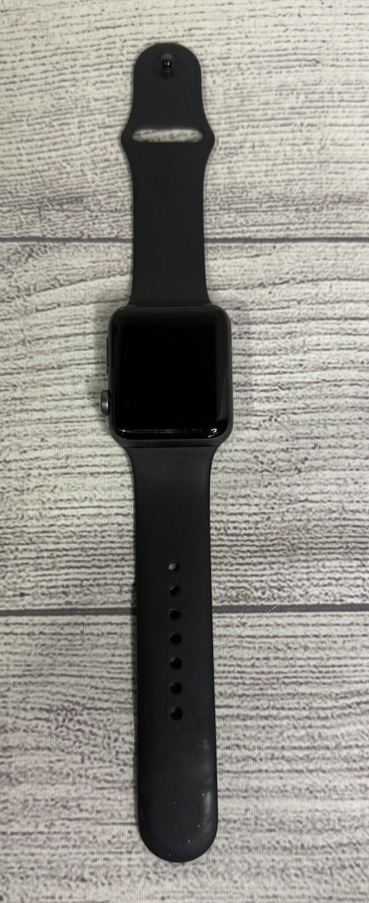 Apple Watch Series 3 Silver 42mm Aluminium – FOR PARTS APPLE LOCKED