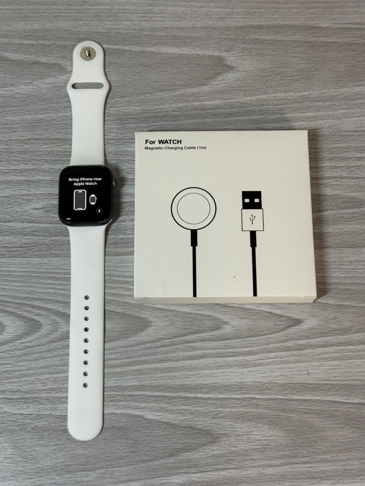 Apple Watch Series 4 40mm 44mm GPS + Cellular – All Colors W/ Sports Band