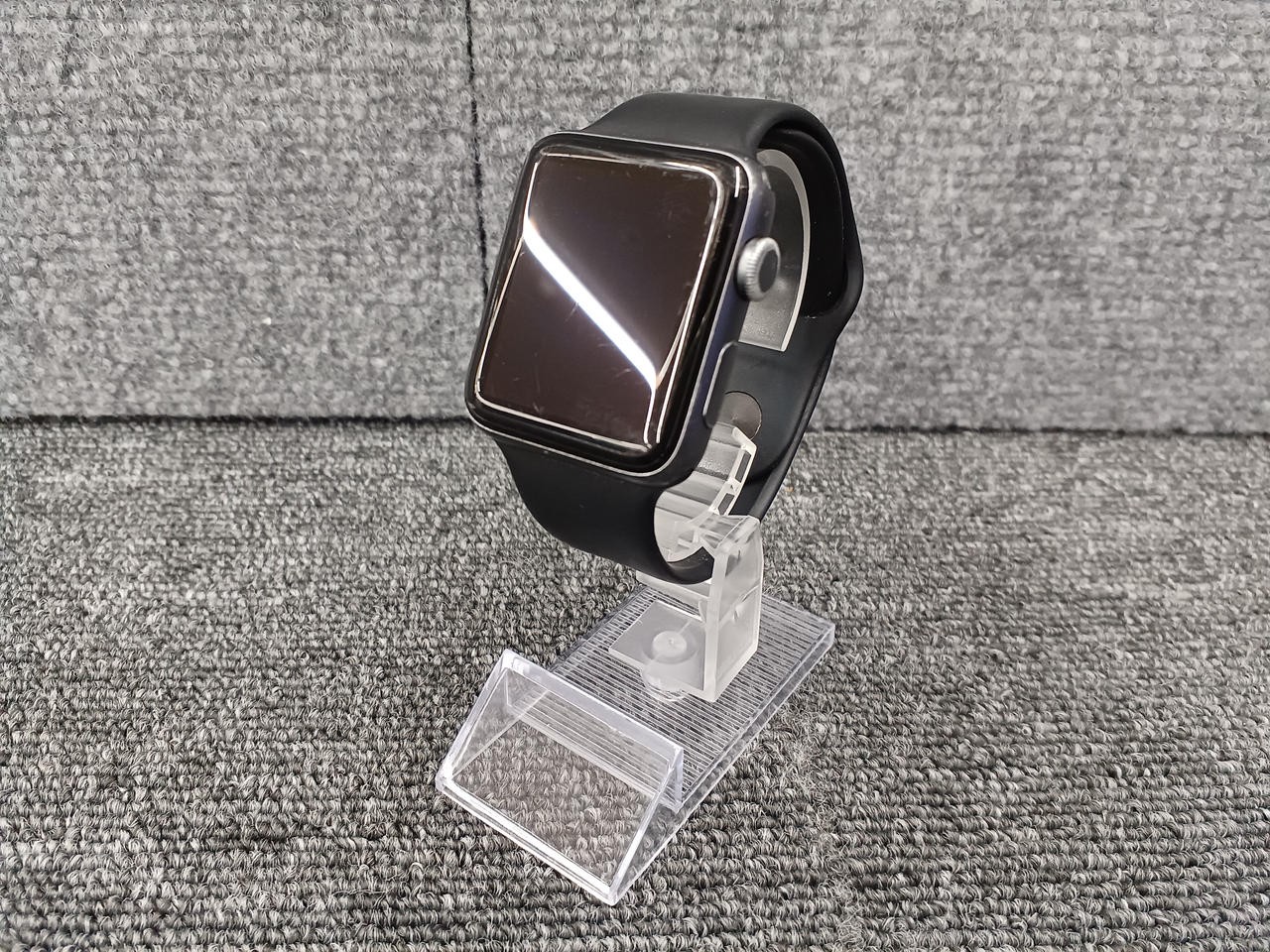 Apple Watch Series 3 GPS 42mm Space Gray Smartwatch, Used, 8GB, OS 8.7