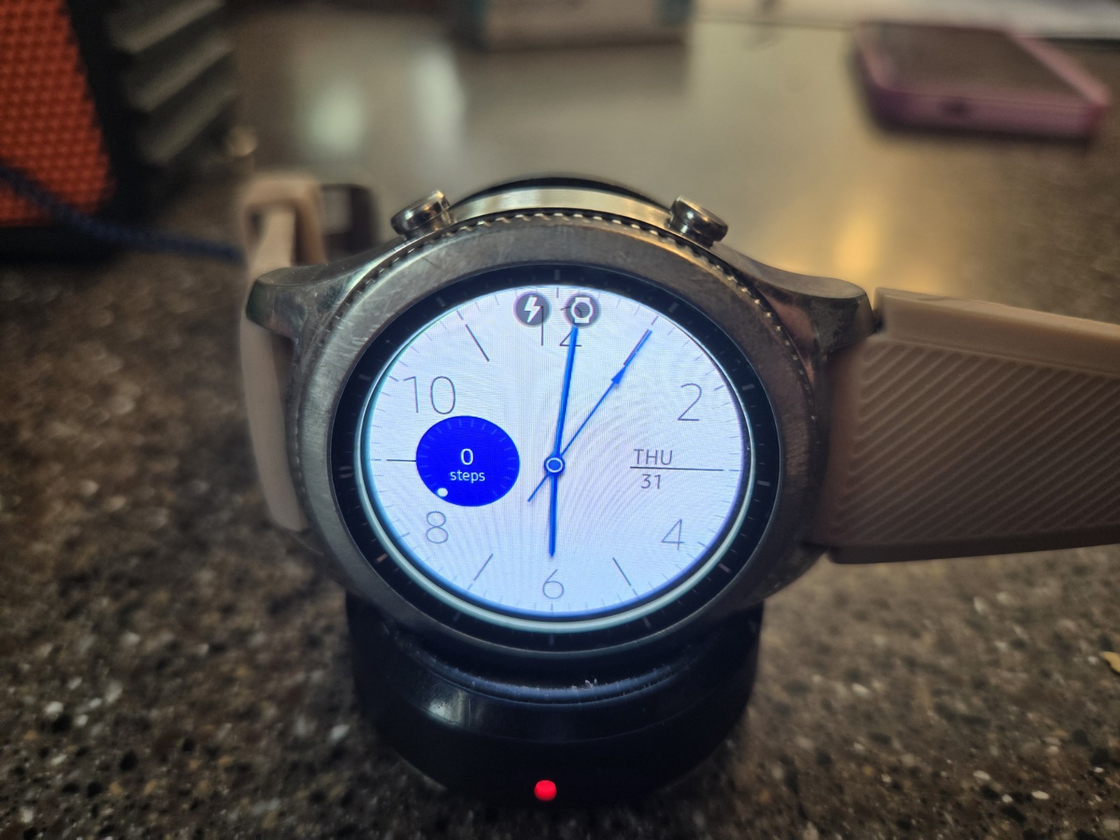 Samsung Gear S3 Classic Watch Steel Case SM-R770 – Does Not Hold Charge