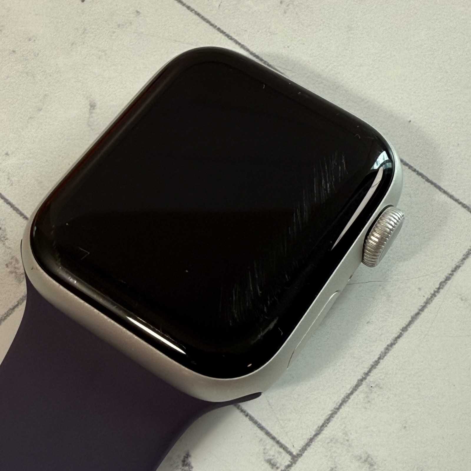 Apple Watch Series 6 40mm Silver Aluminum Case GPS Unlocked Smartwatch #H295