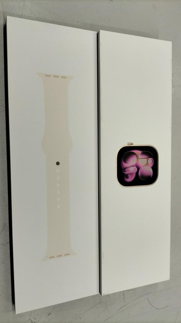 Apple Watch Series 11 64GB GPS Smartwatch OS 26.3 Used with Box