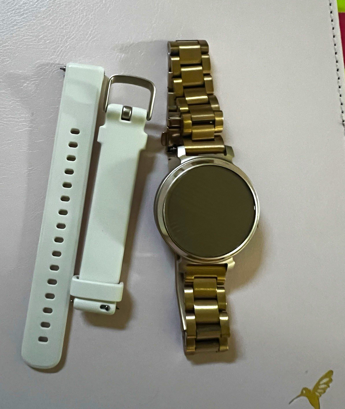 Garmin Lily 2 Round Smartwatch 34mm Rose Gold, Gold Metal Band + White Strap