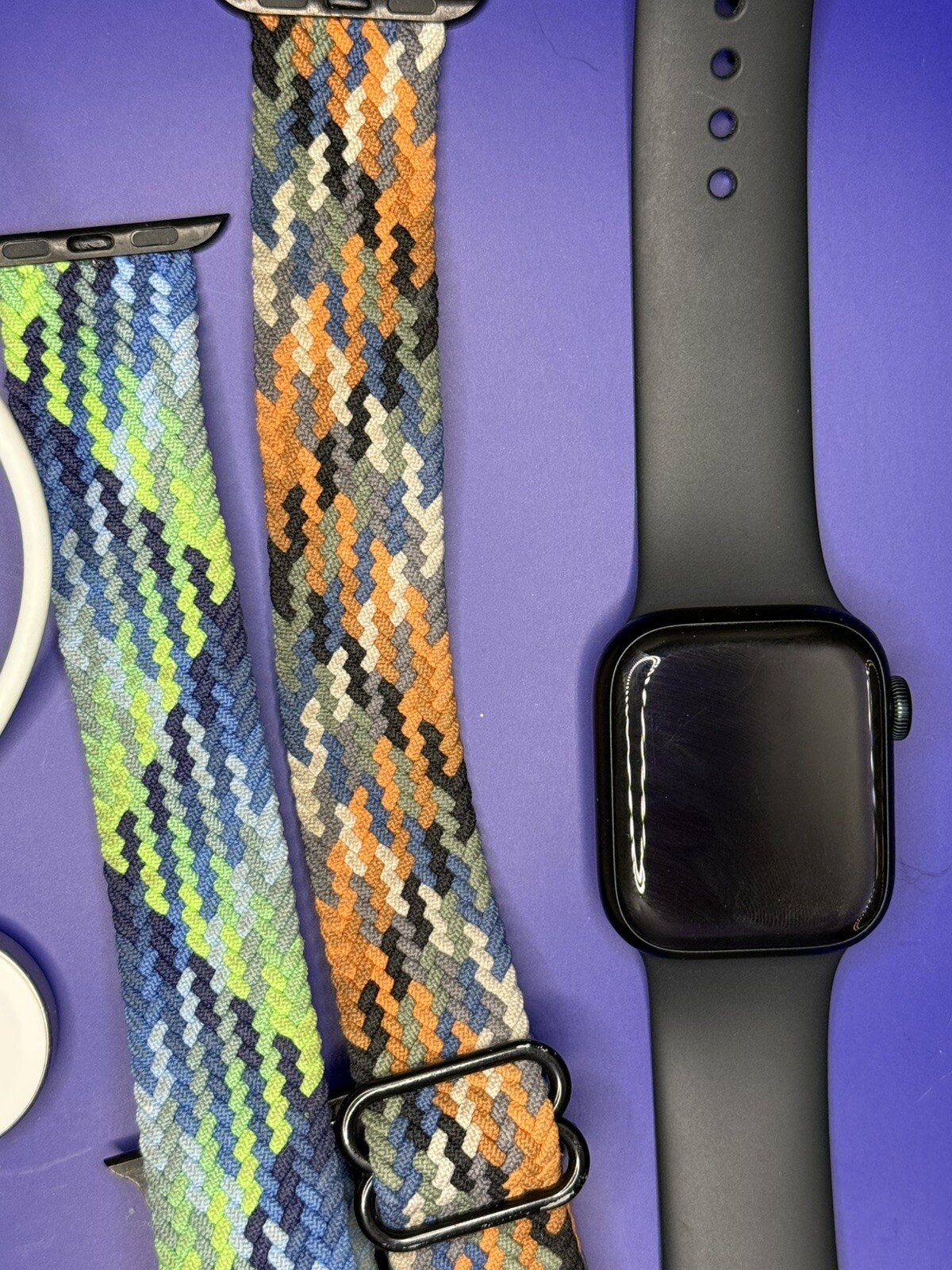 Apple Watch Series 8 41mm Midnight Aluminum – Midnight Sport Band.