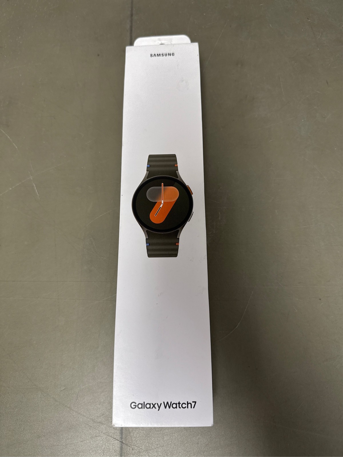 Samsung Galaxy Watch7 40mm Bluetooth and Wifi Aluminum Smart Watch, Cream