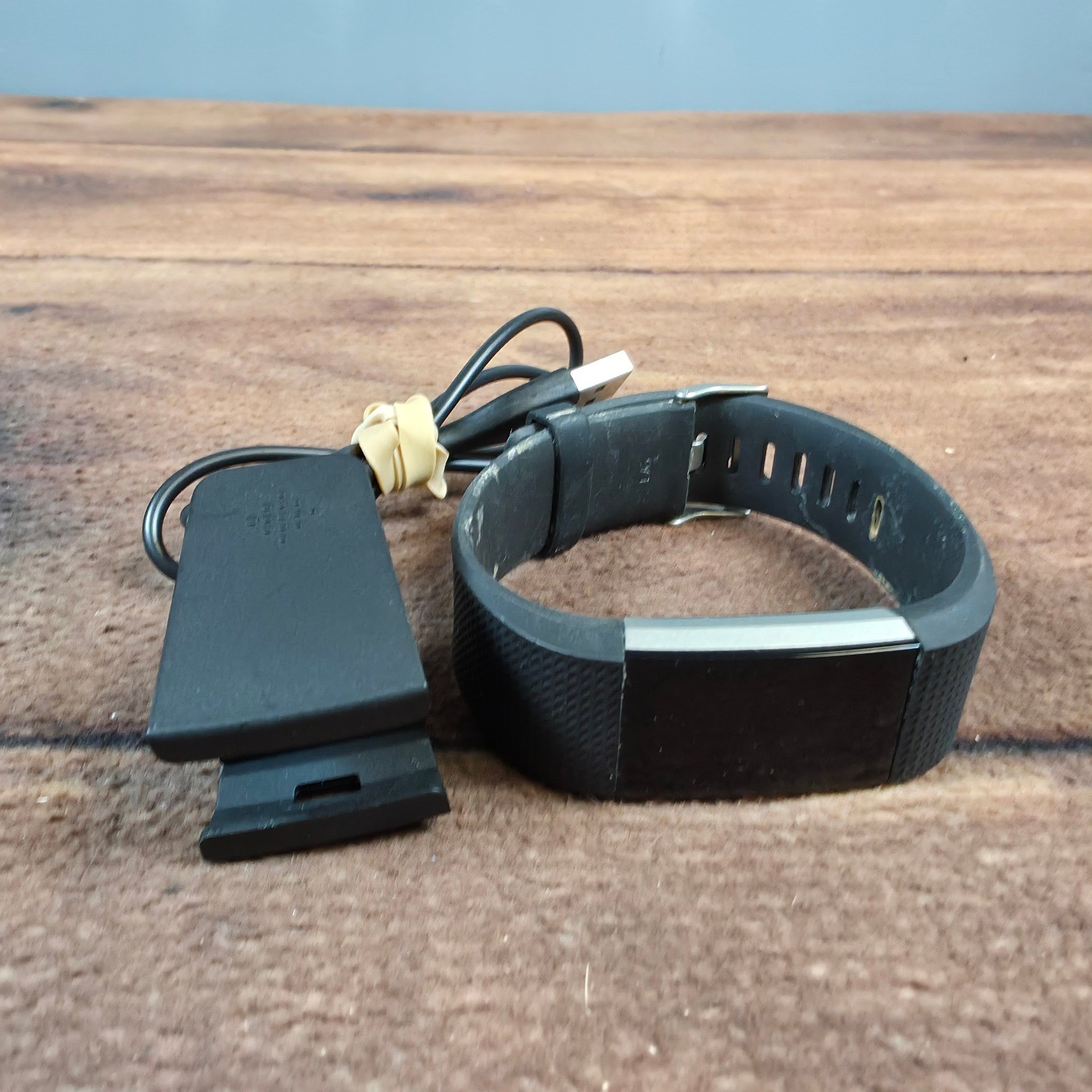 Fitbit Charge 2 Fitness Tracker Mens Large Black Fair Heart Rate Monitor