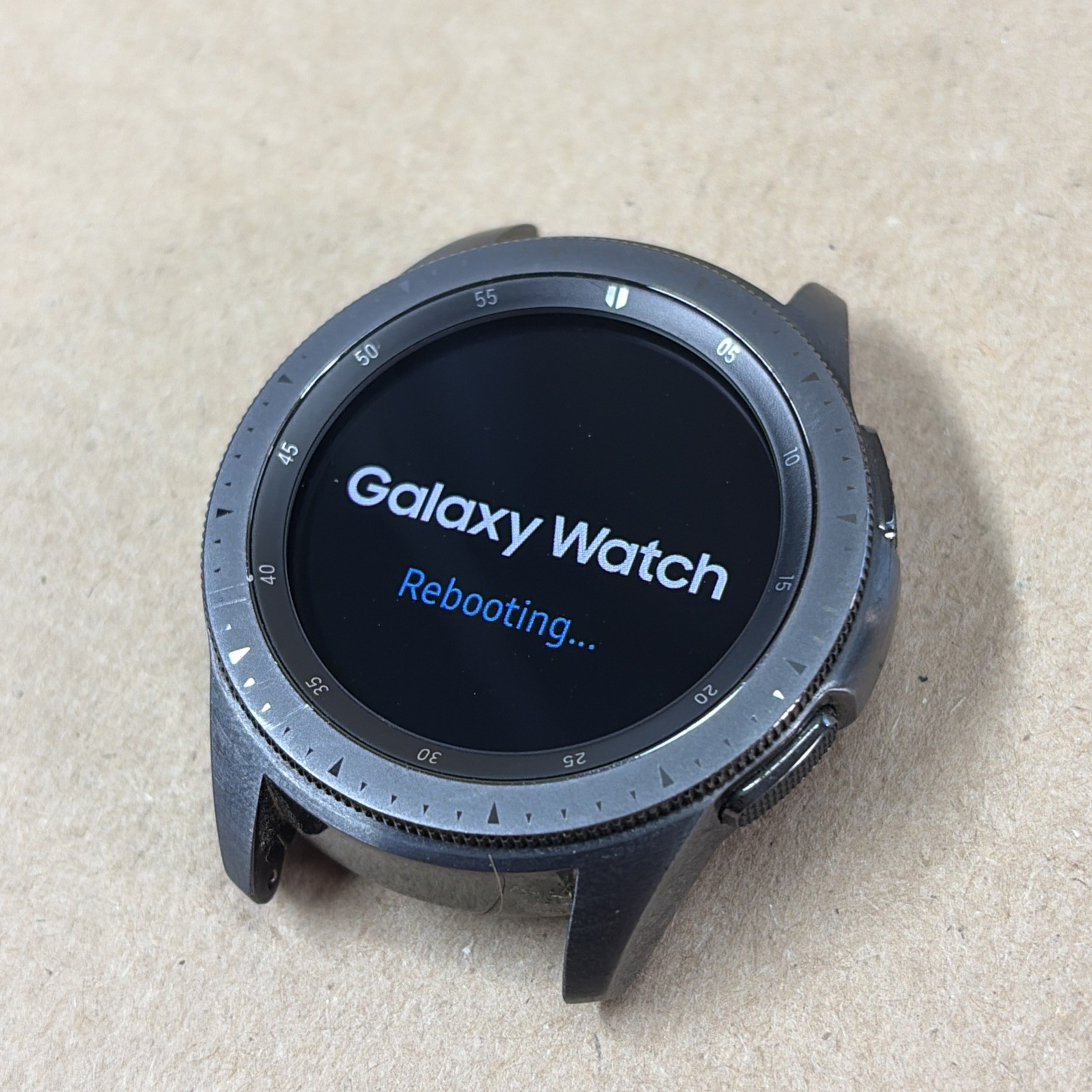 FOR PARTS Samsung Galaxy Watch SM-R810 42mm Face Only Black BOOT LOOP
