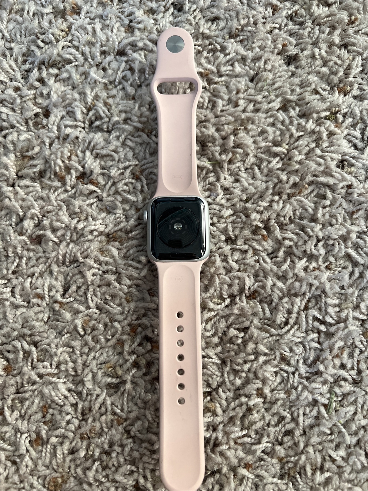 Apple Watch SE 40mm Gold Aluminum Case with Pink Sand Sport Band – Regular (GPS)
