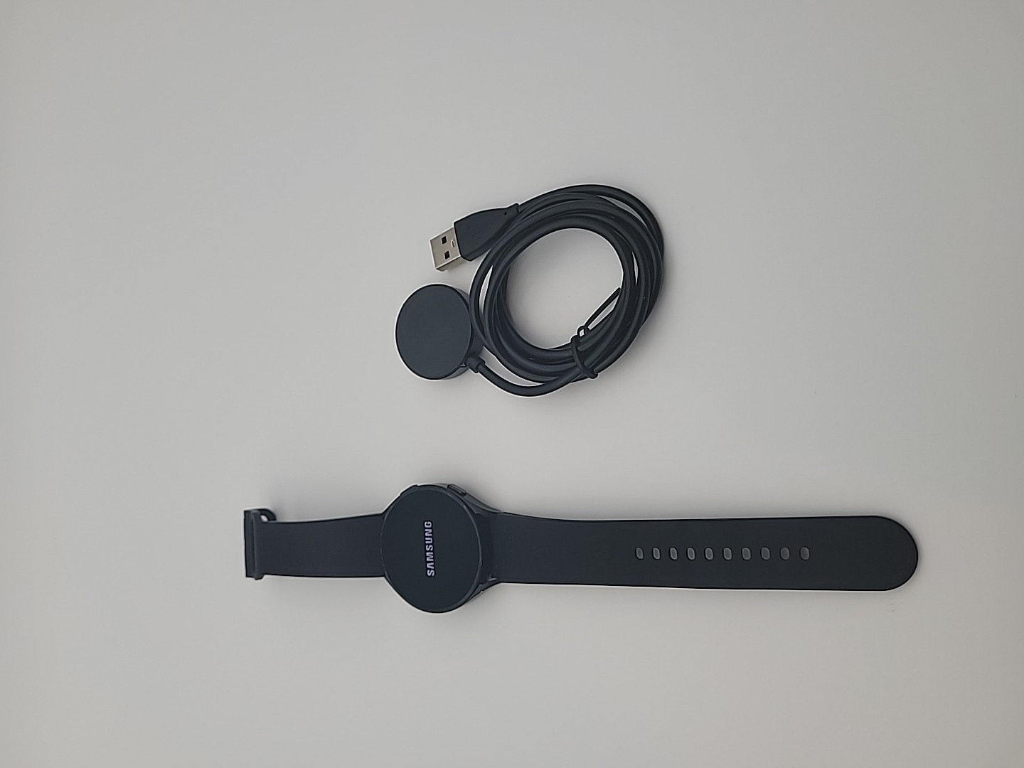 Samsung Galaxy Watch4 SM-R870 44mm Aluminum Case with Sport Band – Black A+ Good