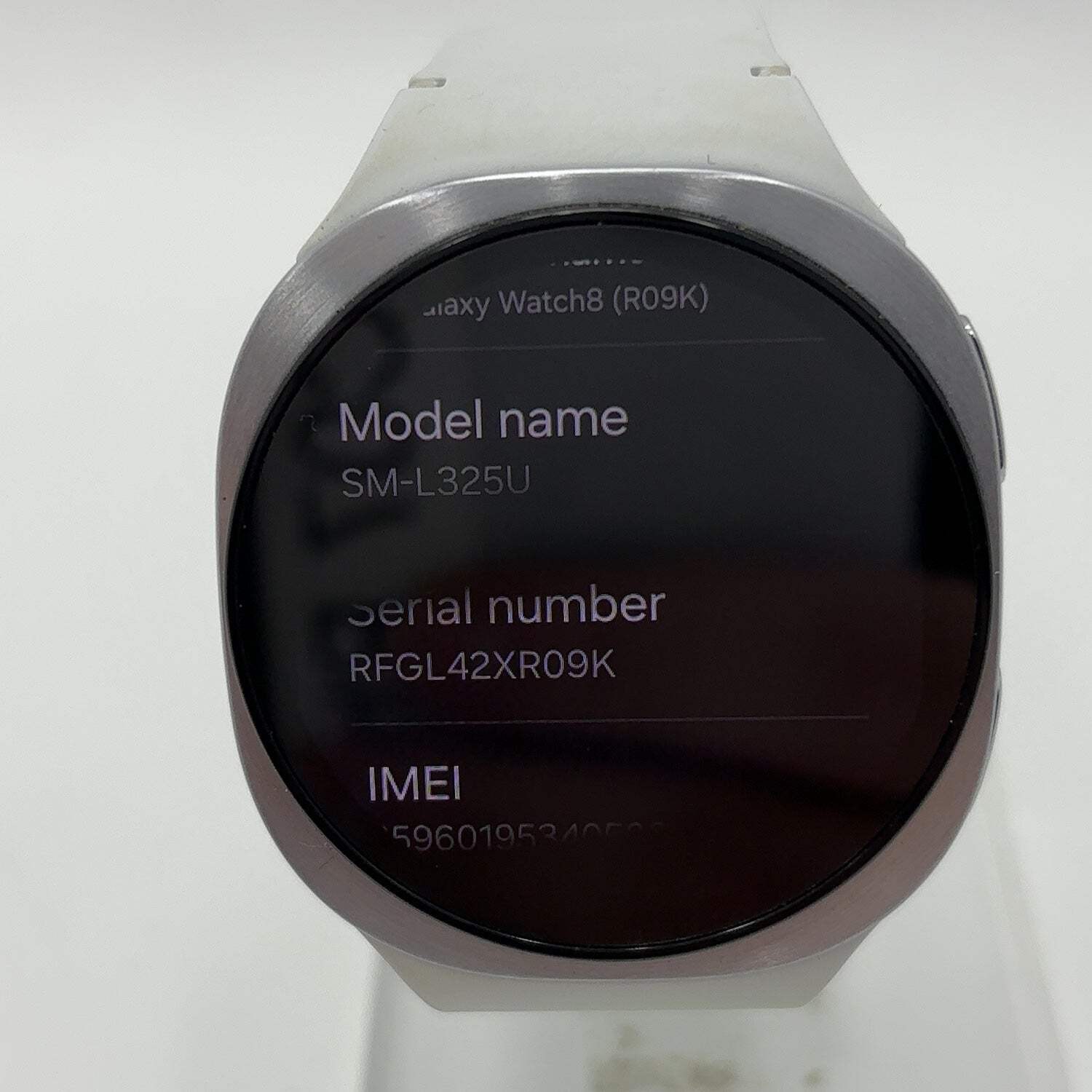 GPS Only Samsung Galaxy Watch8 Armor Aluminum SM-L325U