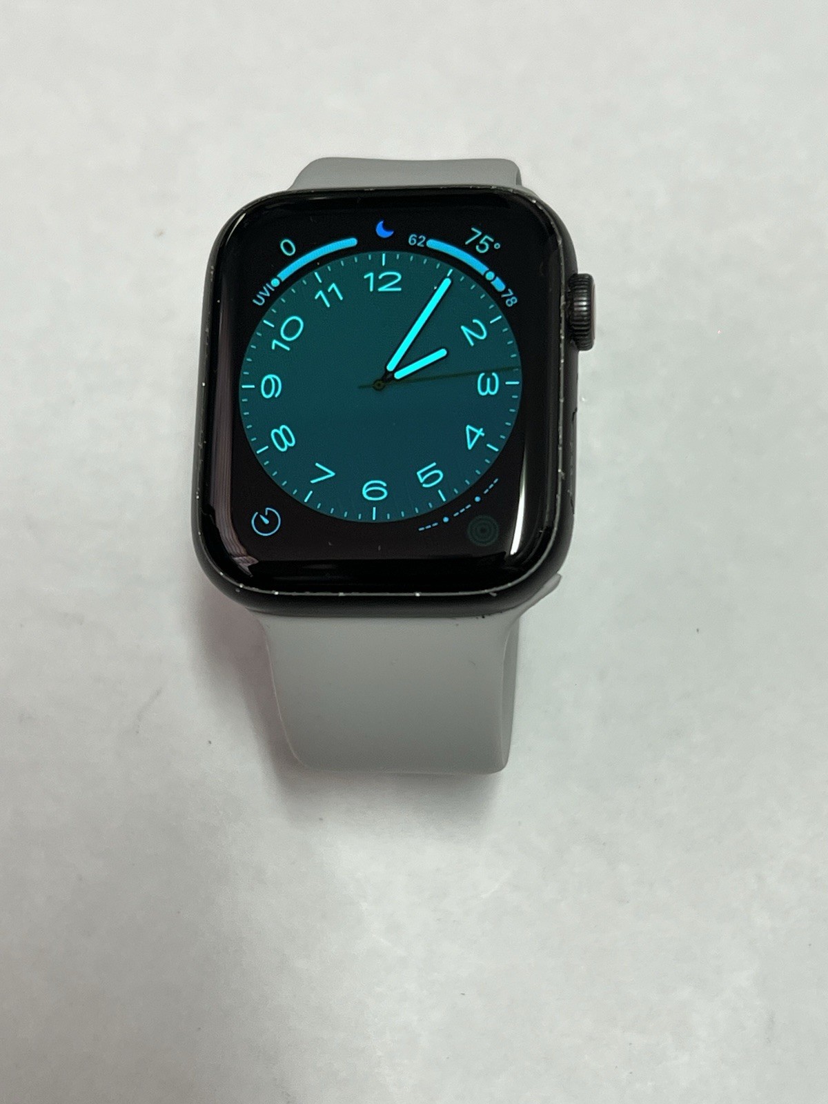 Apple Watch Series 5 44mm black Aluminum Case Sport Band GPS-LTE- burn