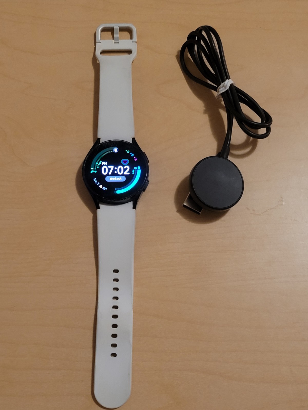 SAMSUNG GALAXY SMART WATCH •GPS• SM-R860 40mm. Used !!