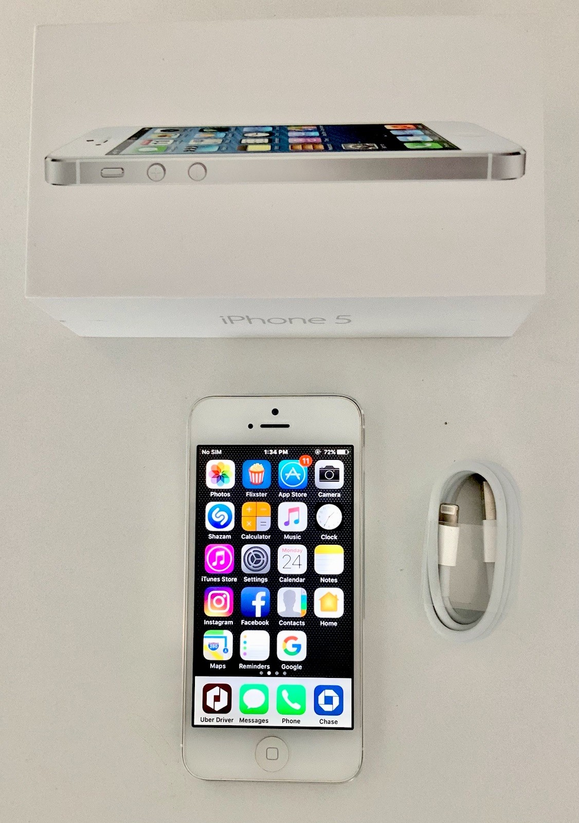 Apple iPhone 5 A1428 16GB White/Silver AT&T Smartphone – Tested, Factory Reset