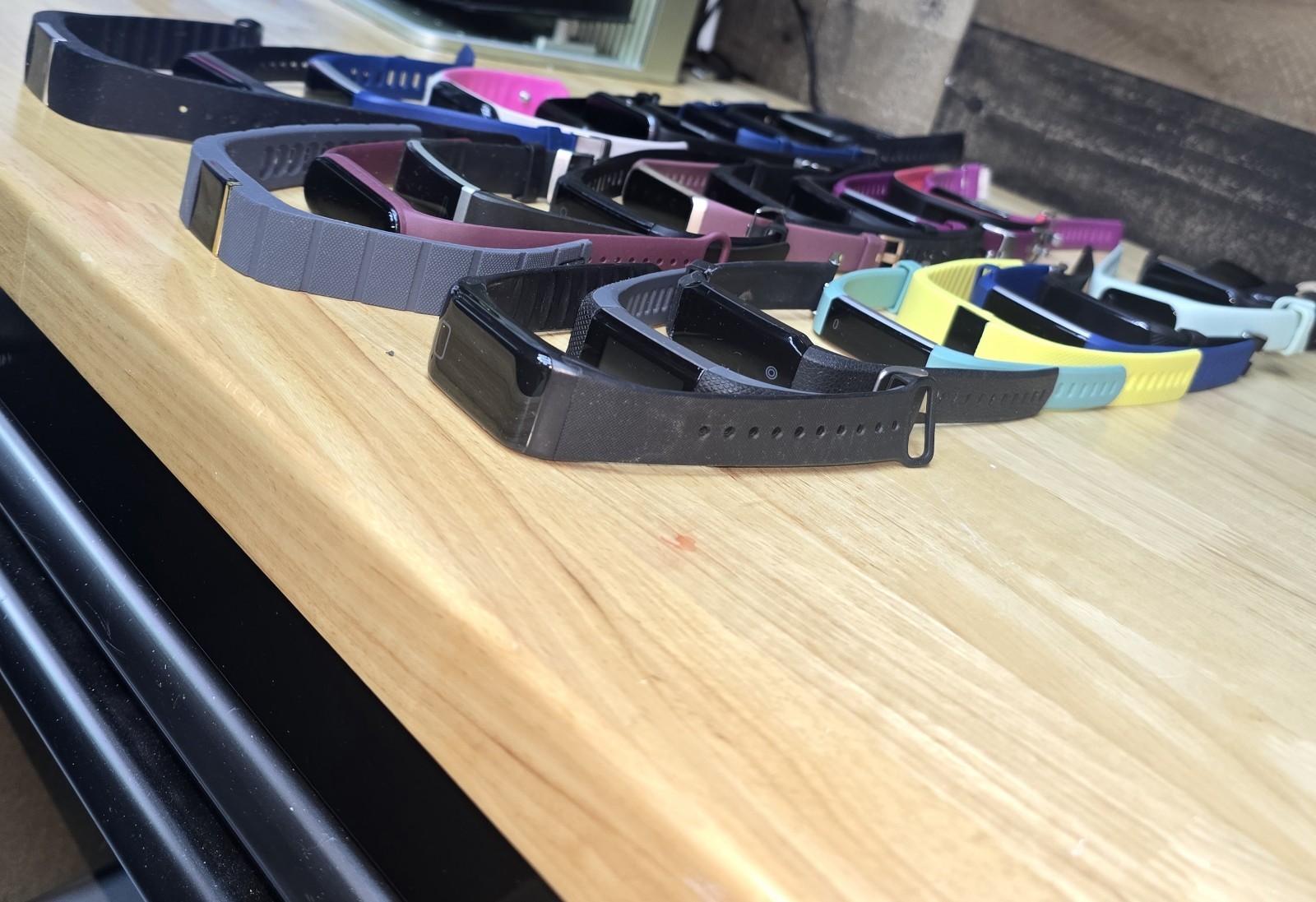 Lot of 30 Fitness Trackers Fitbit Garmin iFitness BiggerFive Vivosmart HR+