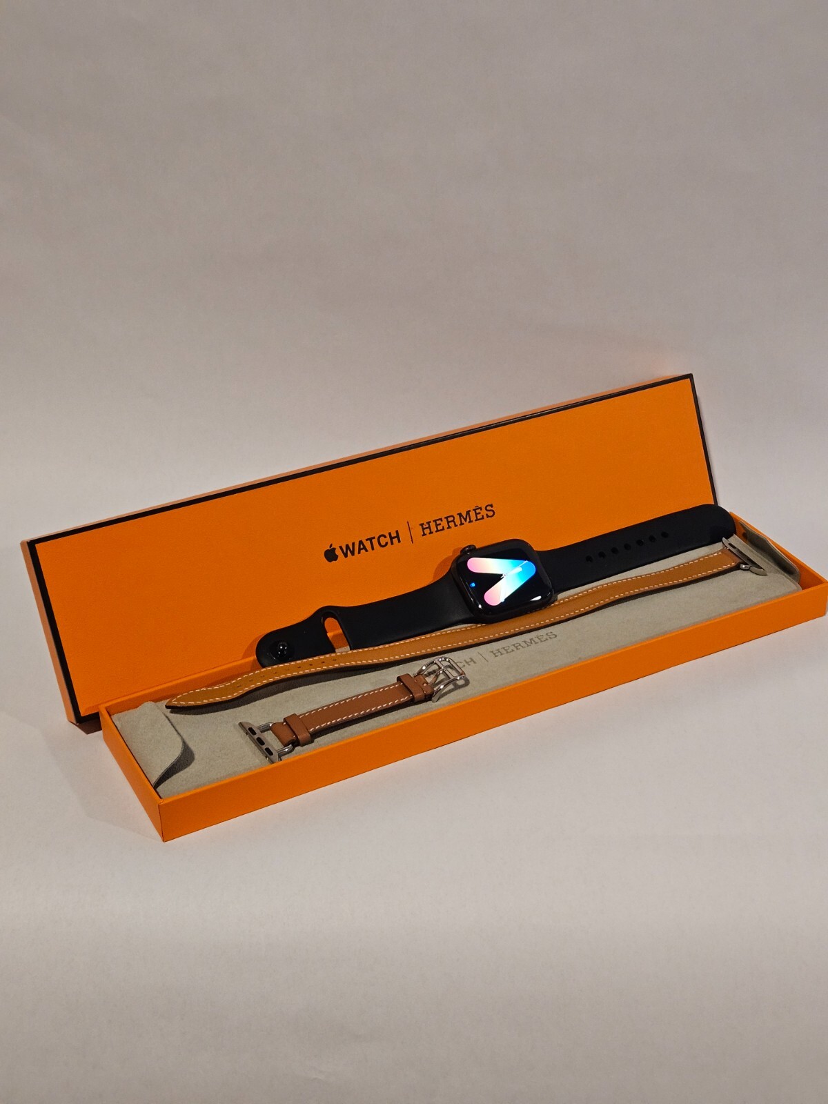 Hermes Apple Watch Series 7 GPS + Cellular 41mm w/ Sport Band & Leather Attelage