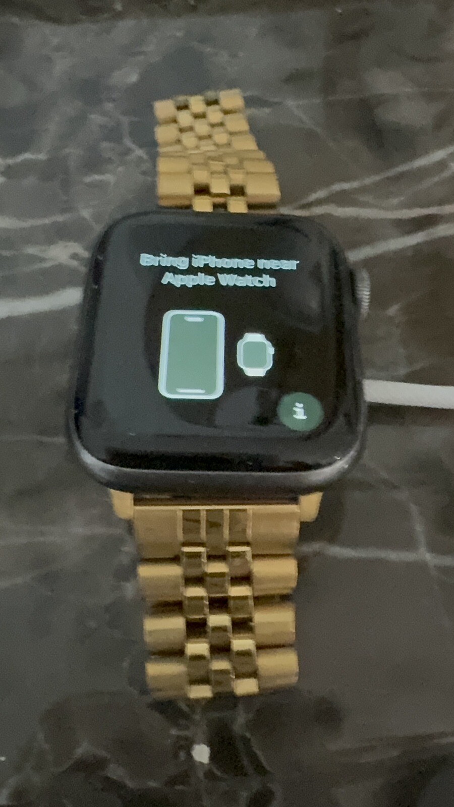 Apple Watch Series 5 44mm (MWVF2LL/A)
