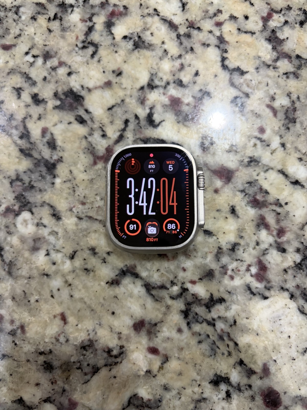 Apple Watch Ultra 2, 49mm (GPS & Cellular) Titanium White Ocean Band, Extra Band