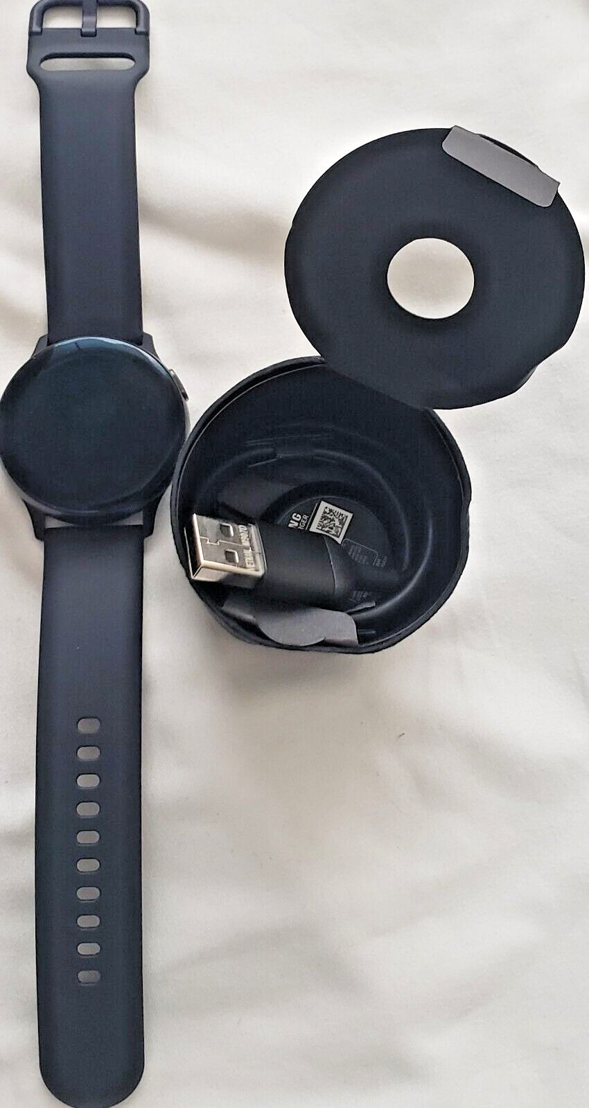 $249 MSRP- Samsung Galaxy Watch Active 2 SM-R830 40mm Aqua Black- Defective