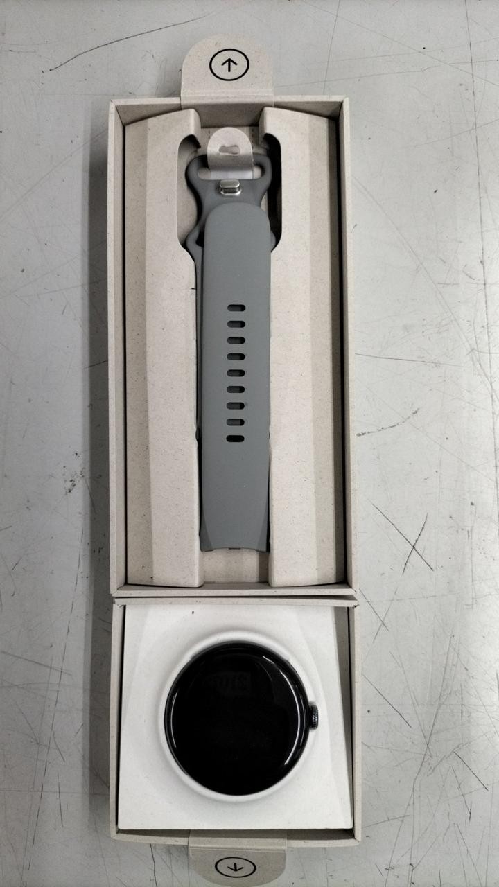 Google GGE4J Wear OS Smartwatch 32GB IP68 Waterproof Wi-Fi Android